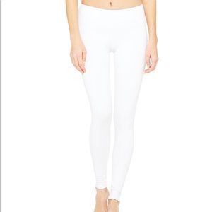 Alo Yoga NWT small airbrush legging white